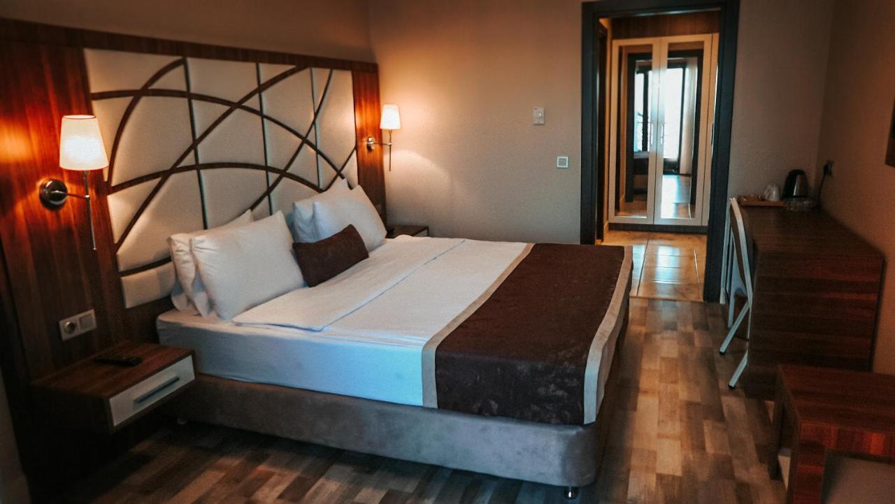 The Grand Mira Business Hotel Истанбул Екстериор снимка