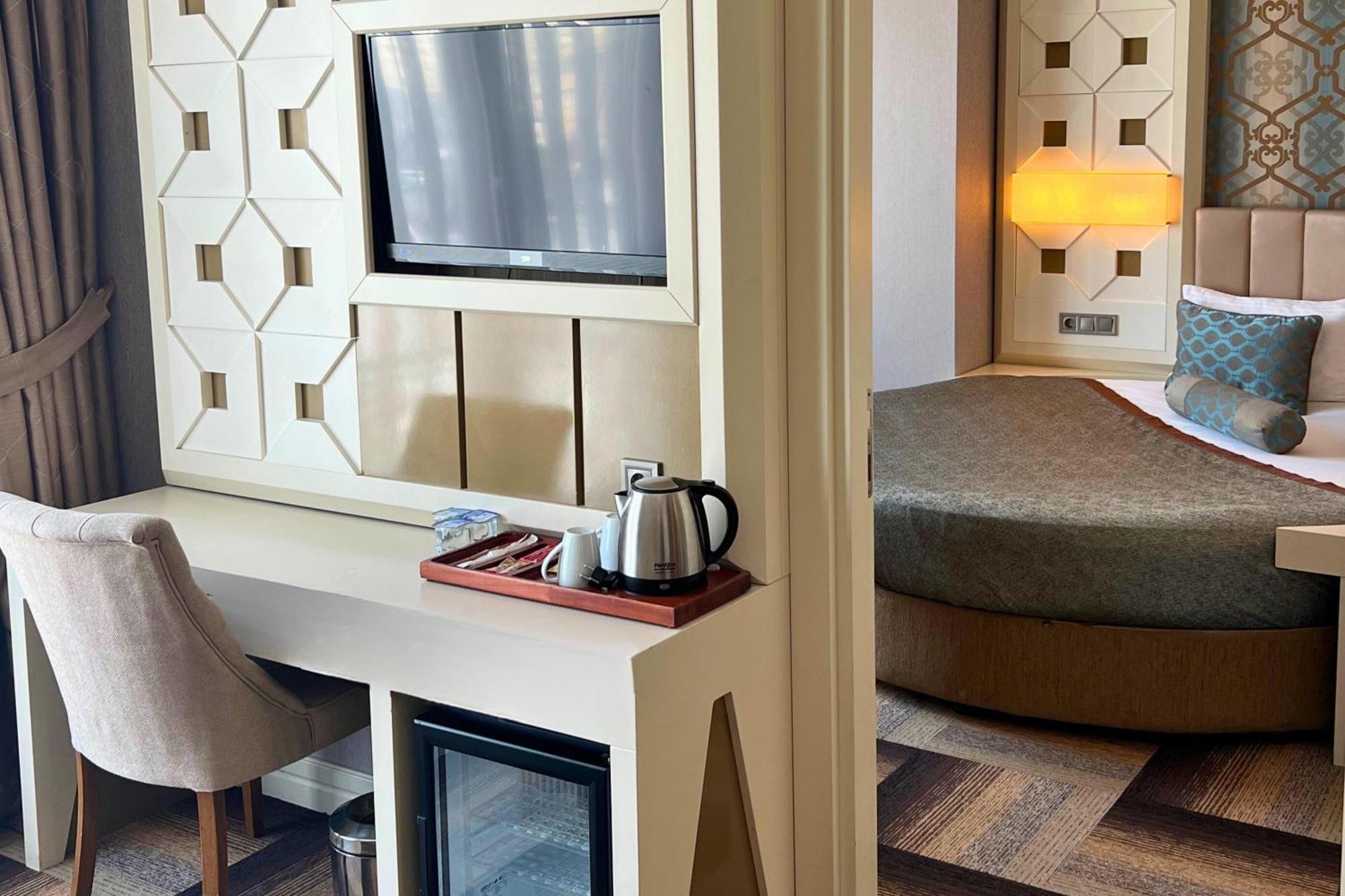 The Grand Mira Business Hotel Истанбул Екстериор снимка