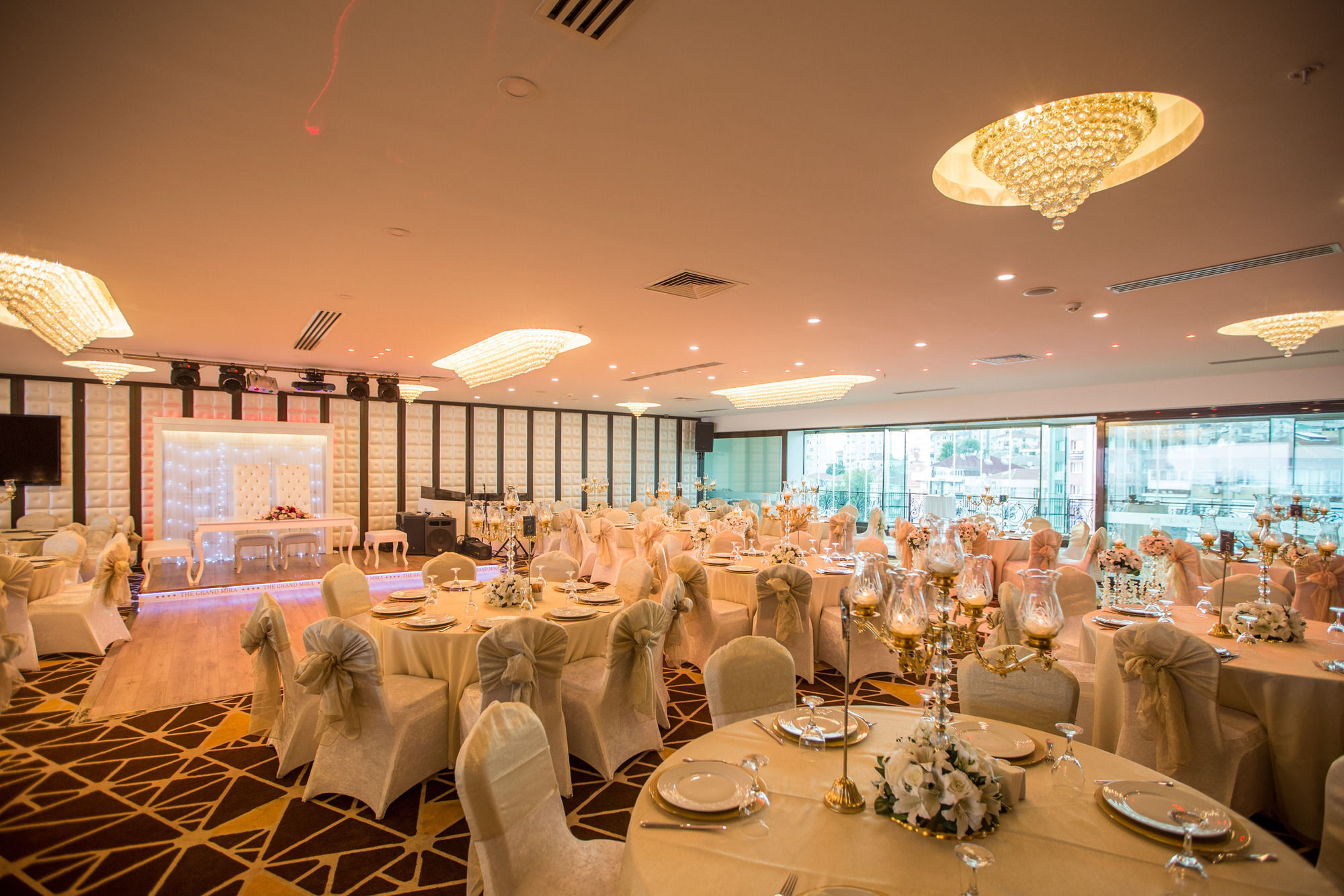 The Grand Mira Business Hotel Истанбул Екстериор снимка