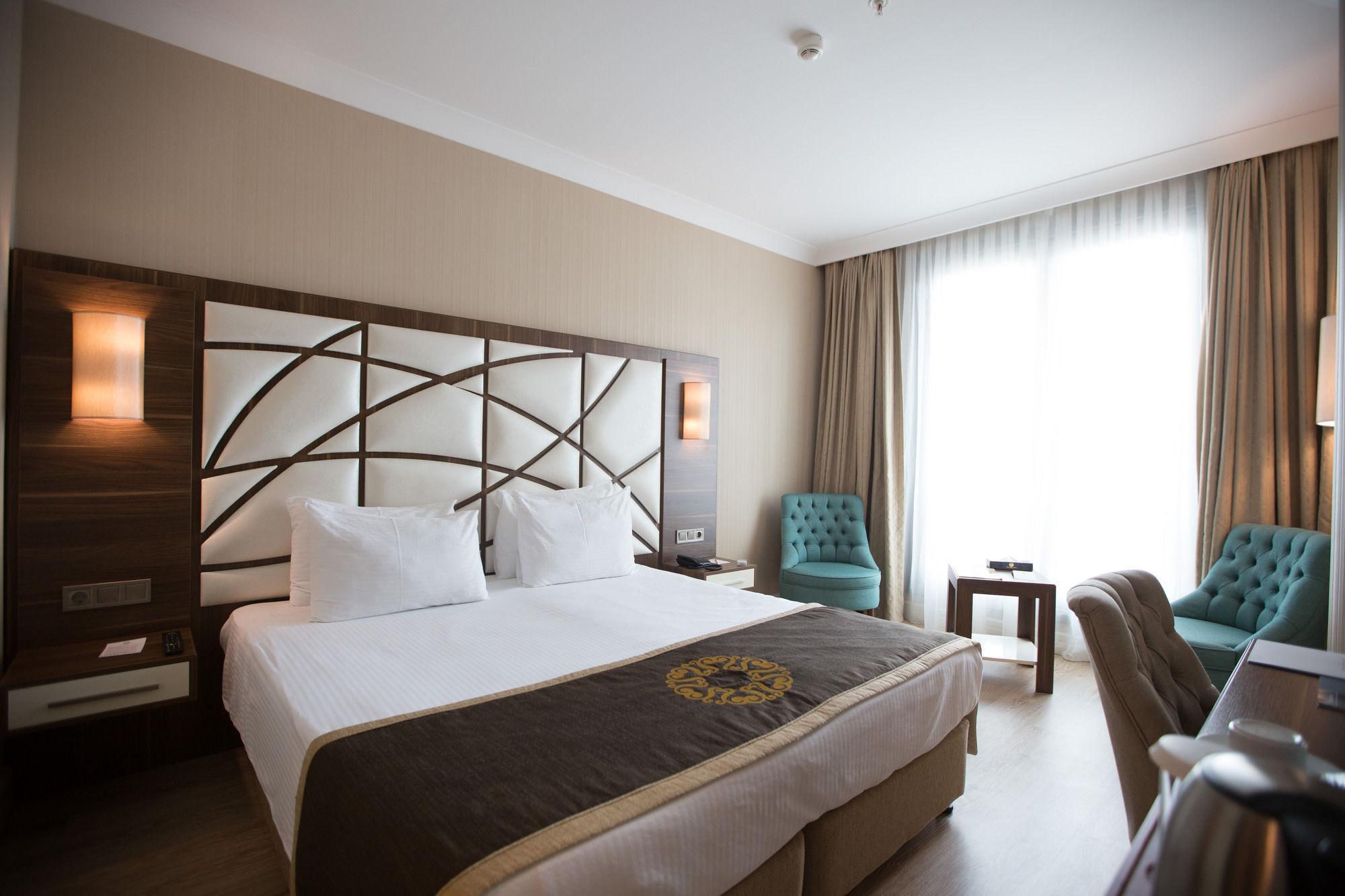 The Grand Mira Business Hotel Истанбул Екстериор снимка